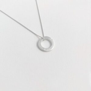 Circle S Necklace Silver