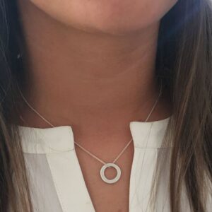 Circle S Necklace Silver Lady