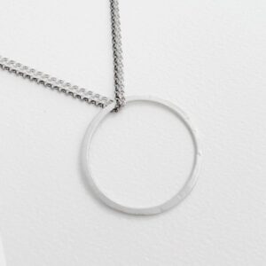 La Cala M Long Circle Necklace Silver Ruthenium