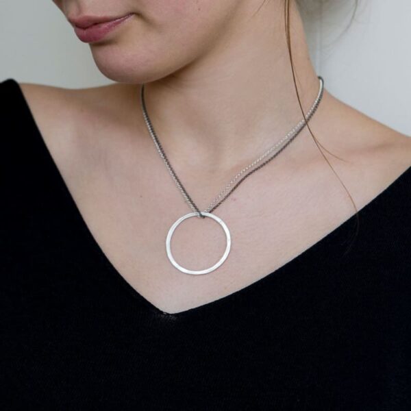 La Cala M Long Circle Necklace Silver Ruthenium Lady