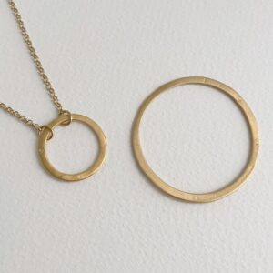 La Cala M Short Circle Necklace Gold