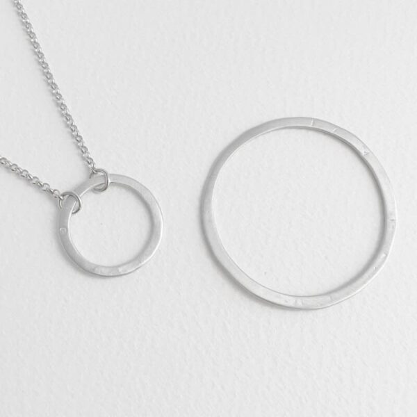 La Cala M Short Circle Necklace Silver