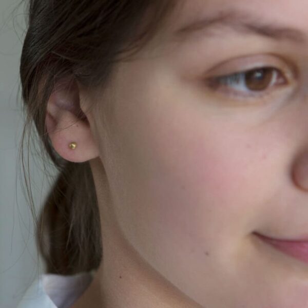 nina earrings gold lady