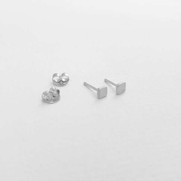 bretagne mini squared earrings silver