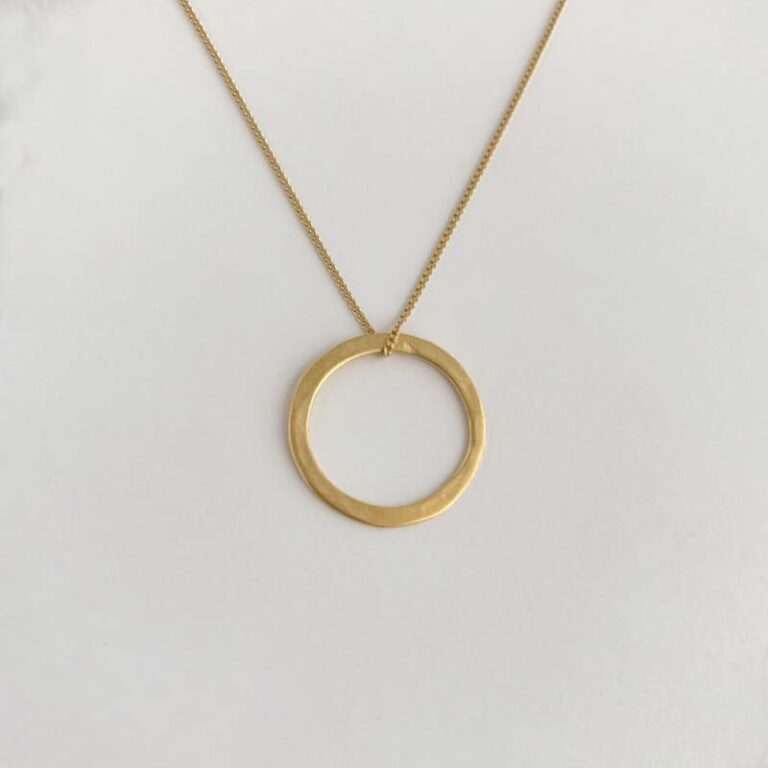 Hoop-M-Pendant-Gold-768x768-susi