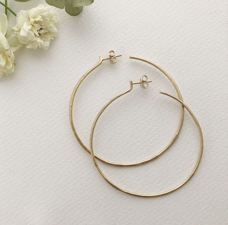 Mir-XL-Hoop-Earrings-Gold-trend