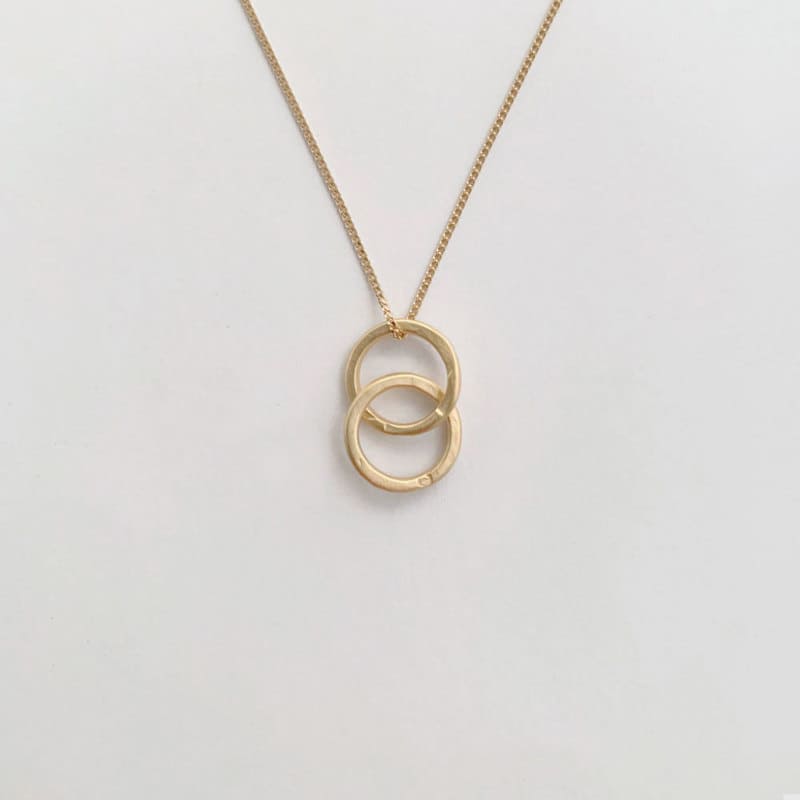 Twin S pendant Gold