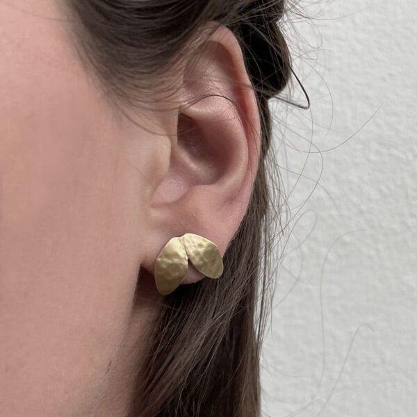 vera gold earrings