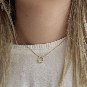 camu xs circle necklace gold
