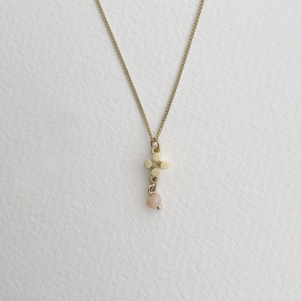 Solitaire cross pendant gold Solitaire cross pendant gold