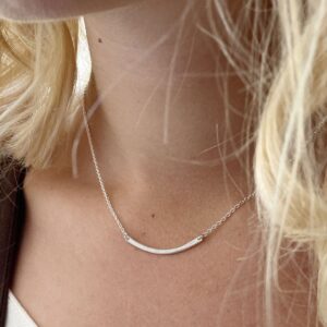 Paris U Necklace Silver