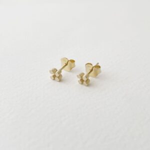 Solitaire flat earrings gold