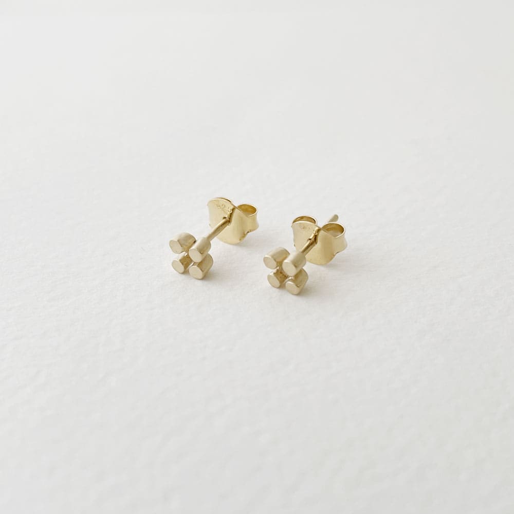 Solitaire flat earrings gold Solitaire flat earrings gold