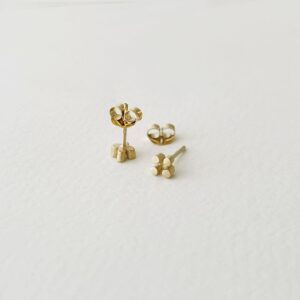 Solitaire flat earrings gold